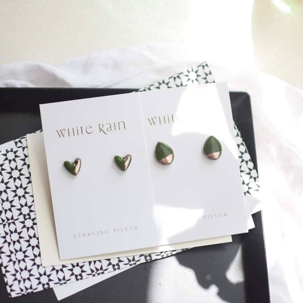 Ceramic stud earrings with platinum lustre on a Happy Mother's Day earring card